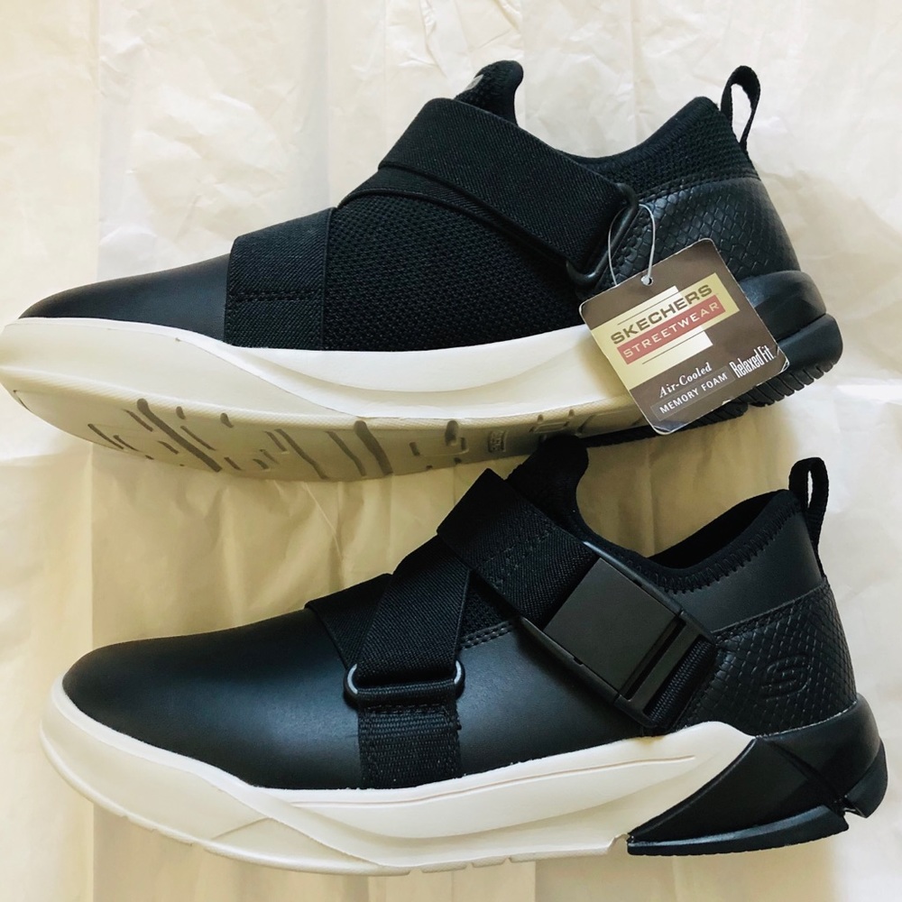 NEW!!! Skechers Streetwear Black Relaxed Fit